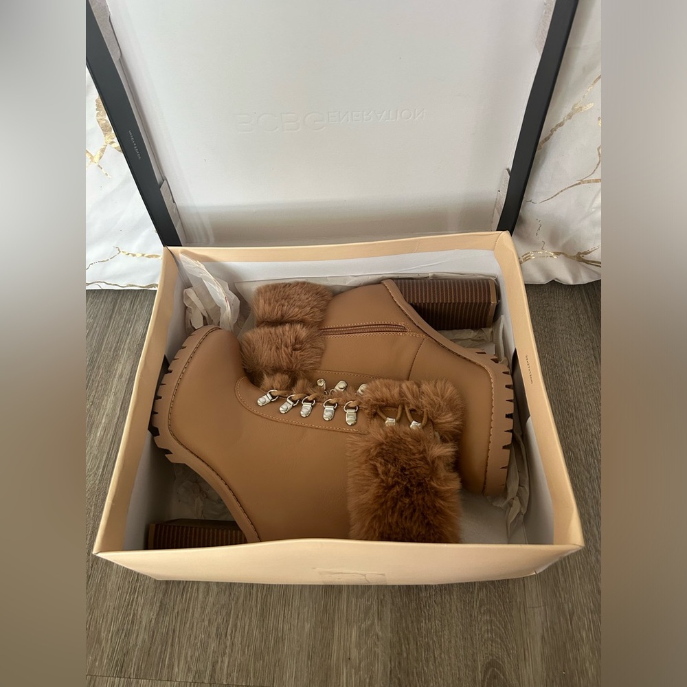 BCBGeneration Pelica Brown Booties!